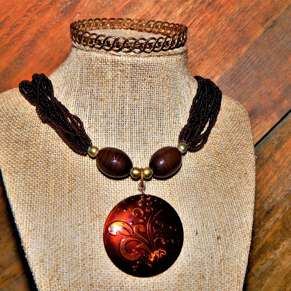<3 Beautiful Beaded Choker+ Bangle Bracelet <3